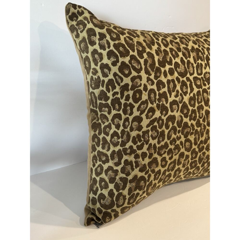 NWOT Sherry Kline Felidae Brown Gold Leopard Print Pillow 20 x 20 - Picture 4 of 7